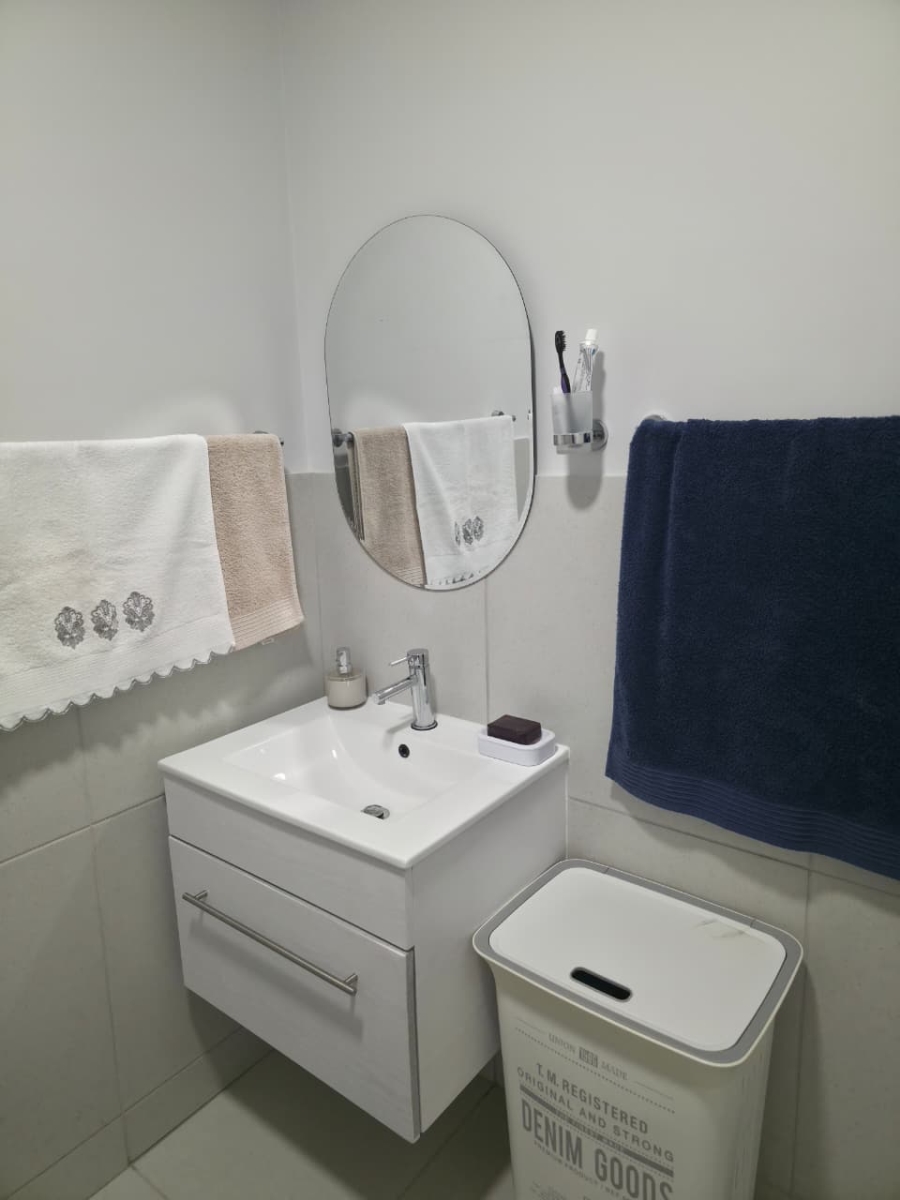 2 Bedroom Property for Sale in Burgundy Estate Western Cape